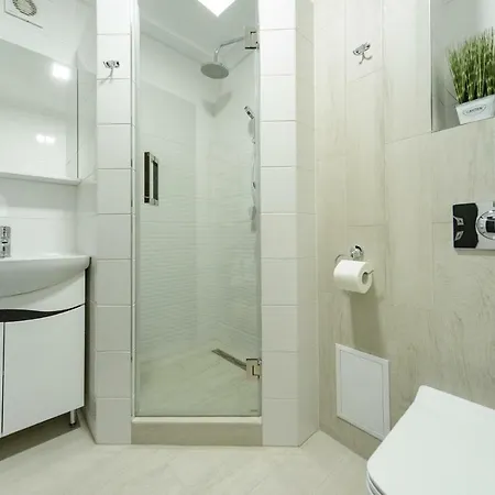 Artal Apartment On Iordanskaya 22 Kyiv Exterior photo